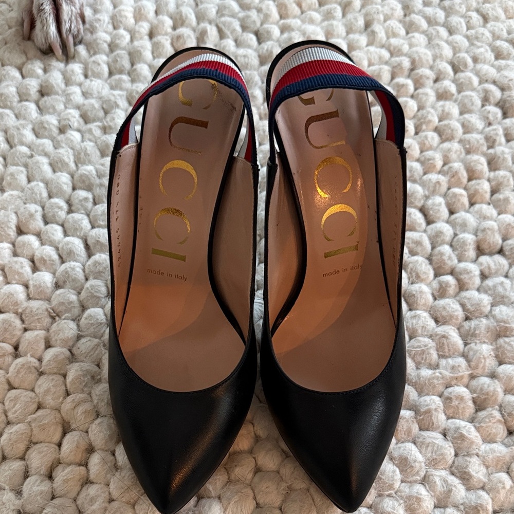 Gucci Sylvie web accent leather pumps
